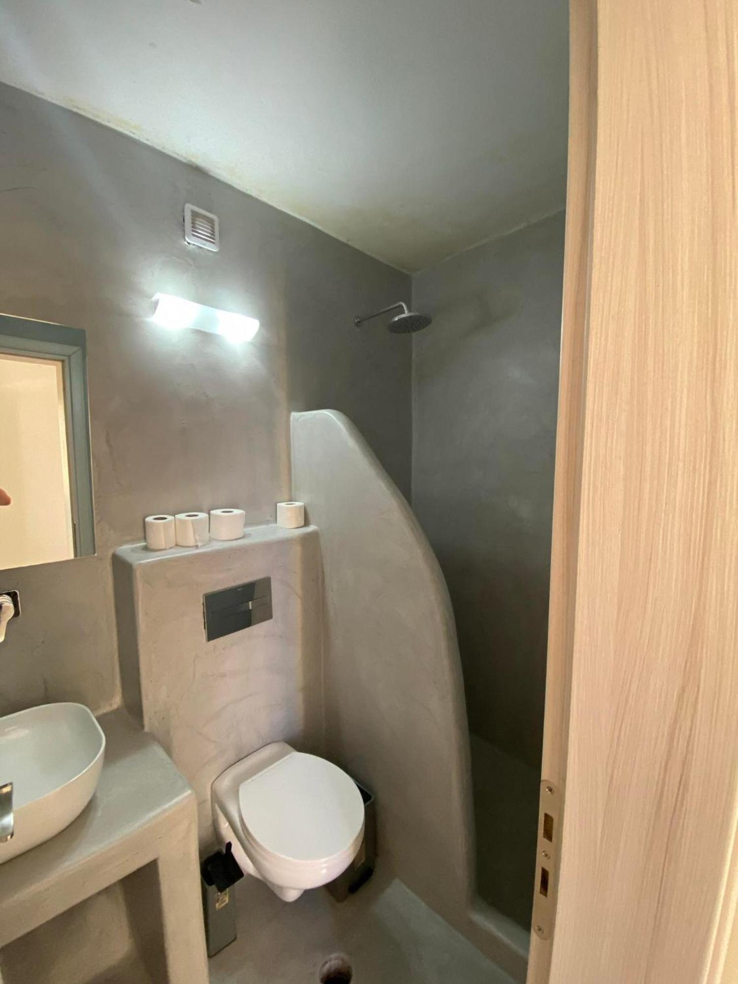 Fira Comfort Rooms ثيرا المظهر الخارجي الصورة